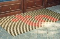 Wycieraczki aluminiowe i mosiężne "LOGO"